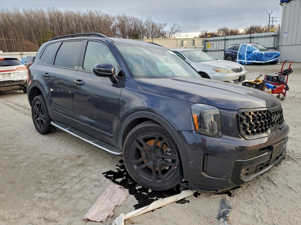 2025 KIA TELLURIDE SX photo 4