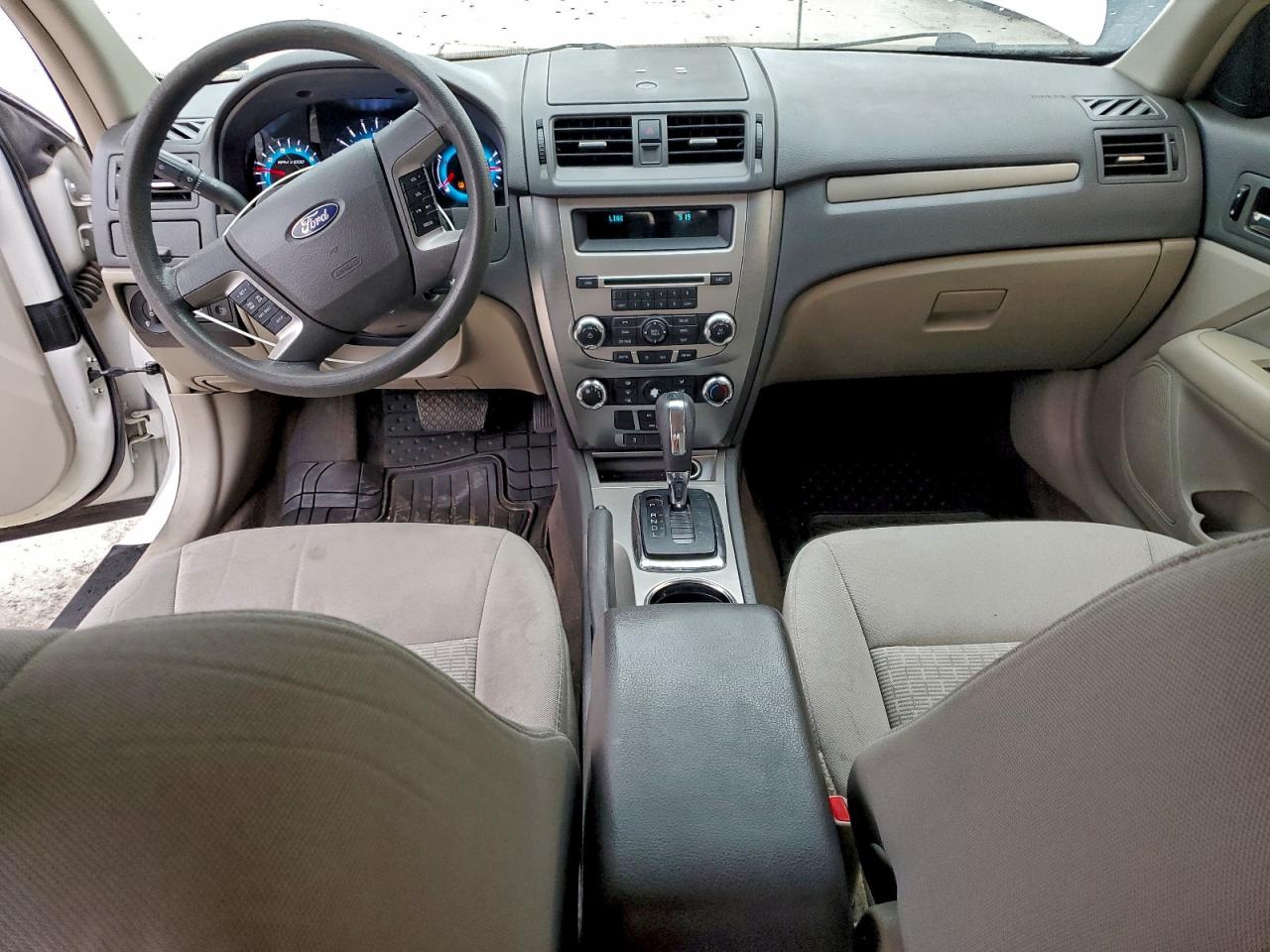 2010 FORD FUSION SE photo 8