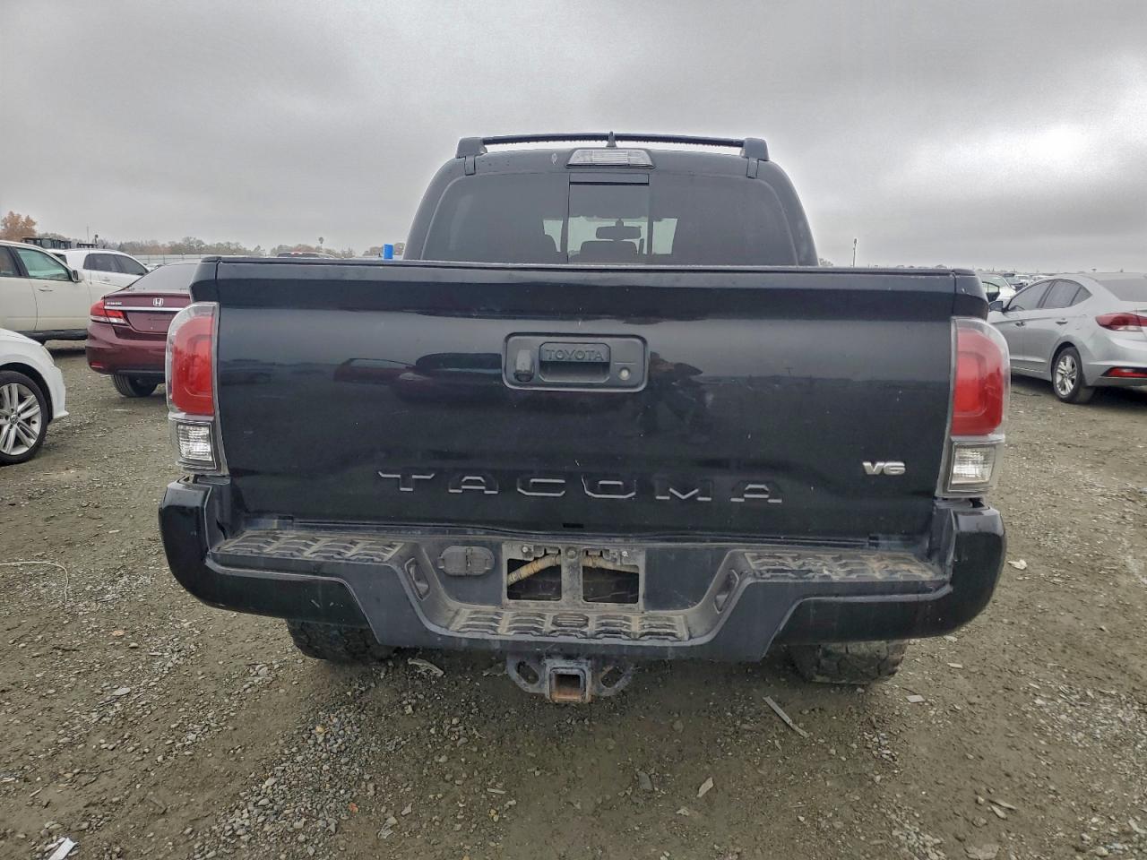 2017 TOYOTA TACOMA DOUBLE CAB photo 6