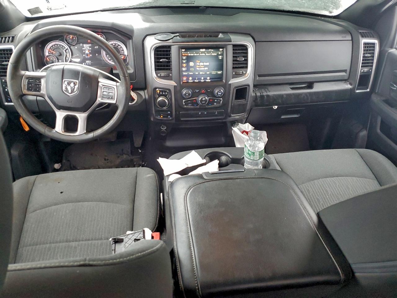 2021 RAM 1500 CLASSIC SLT photo 8