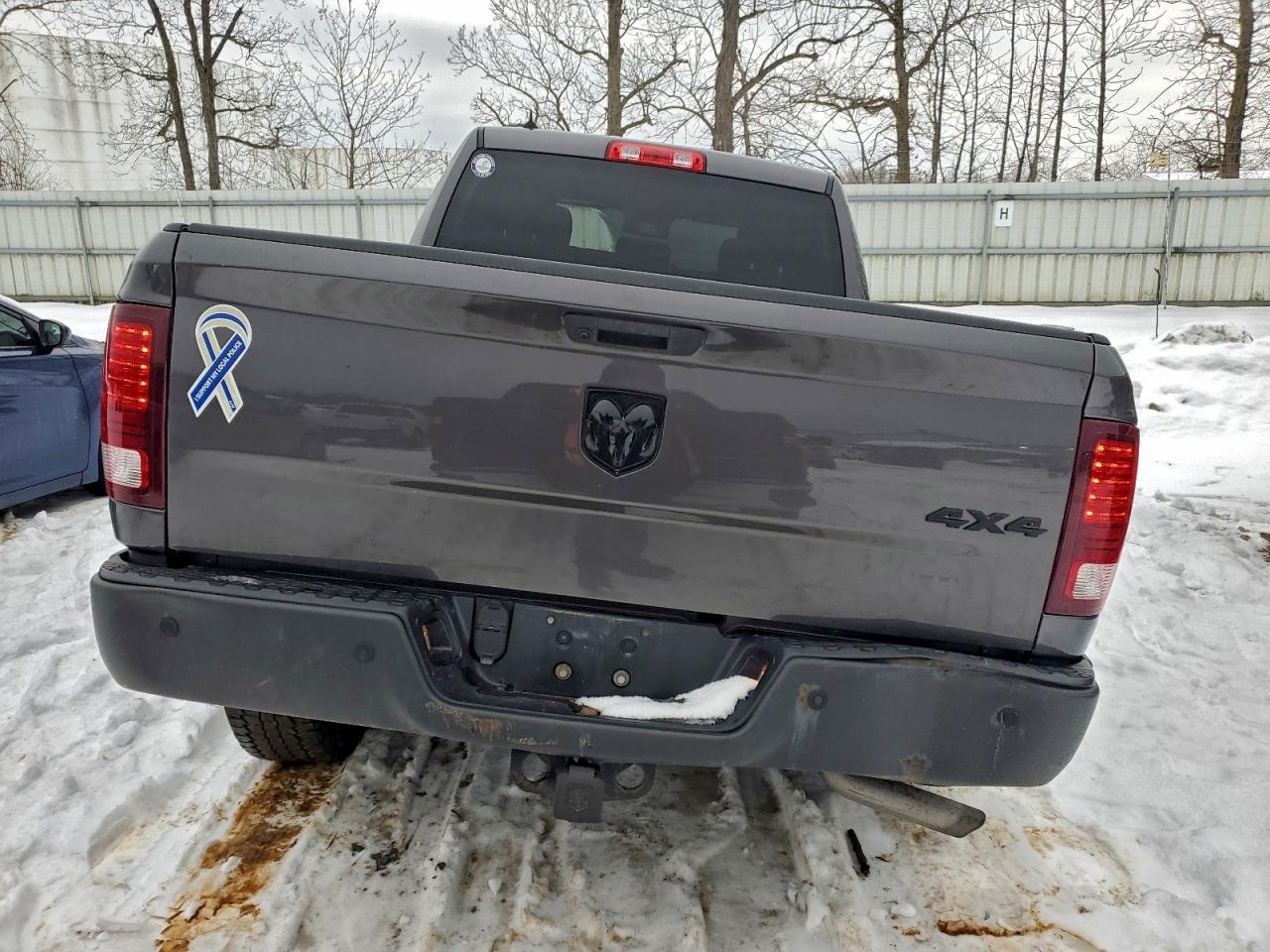 2021 RAM 1500 CLASSIC SLT photo 6