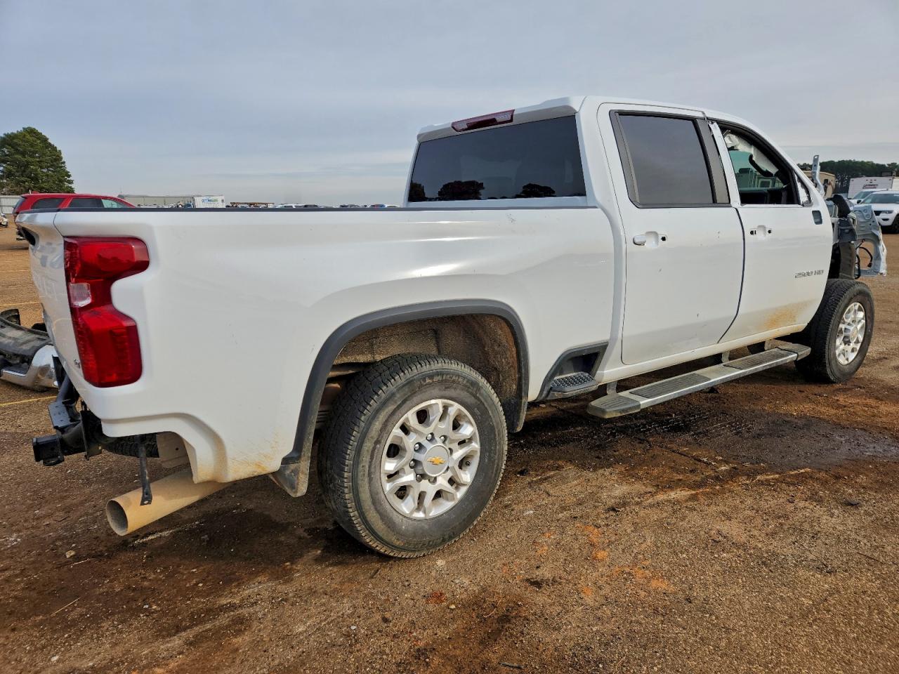2024 CHEVROLET SILVERADO K2500 HEAVY DUTY LT photo 3