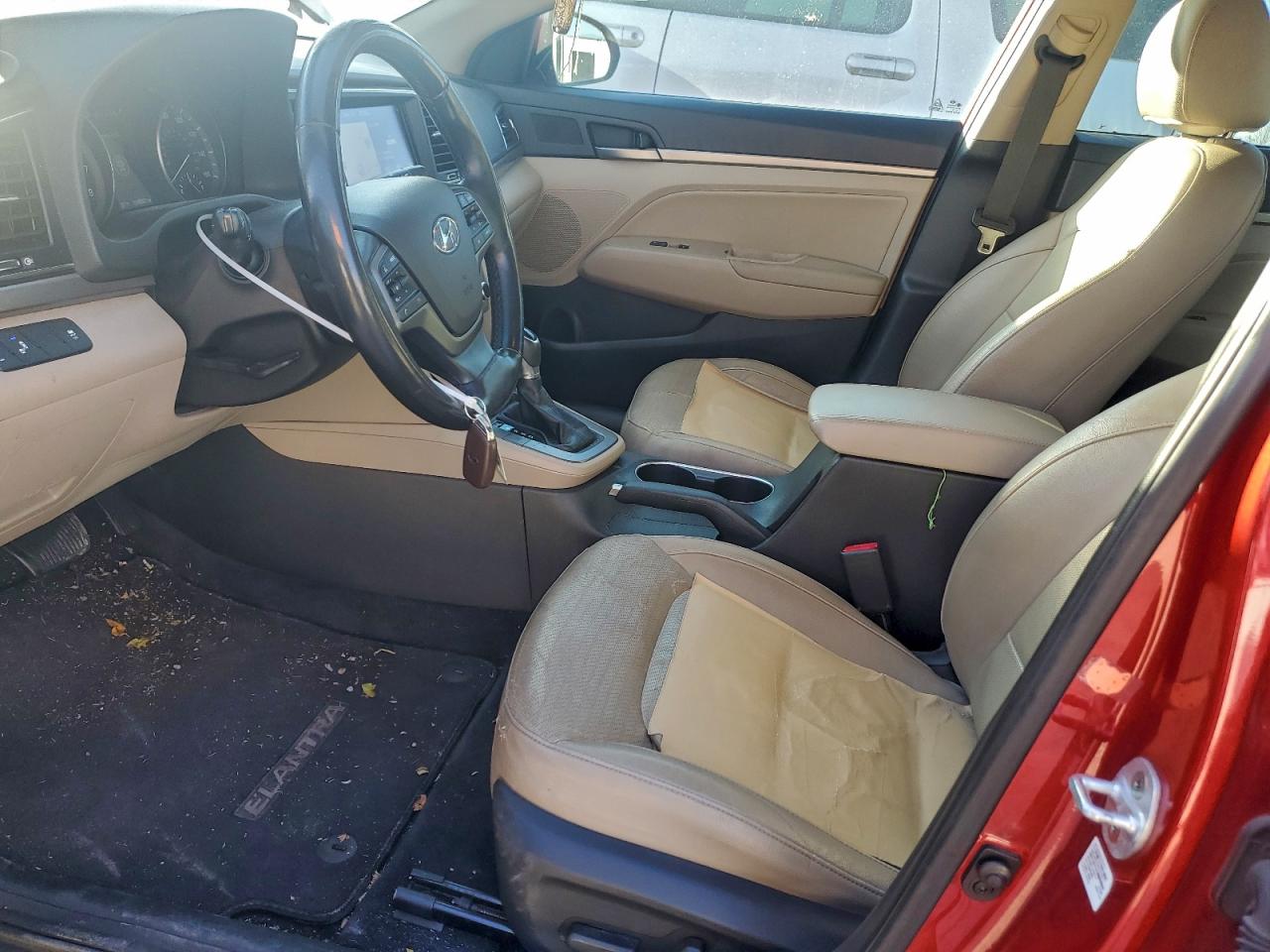 2017 HYUNDAI ELANTRA SE photo 7