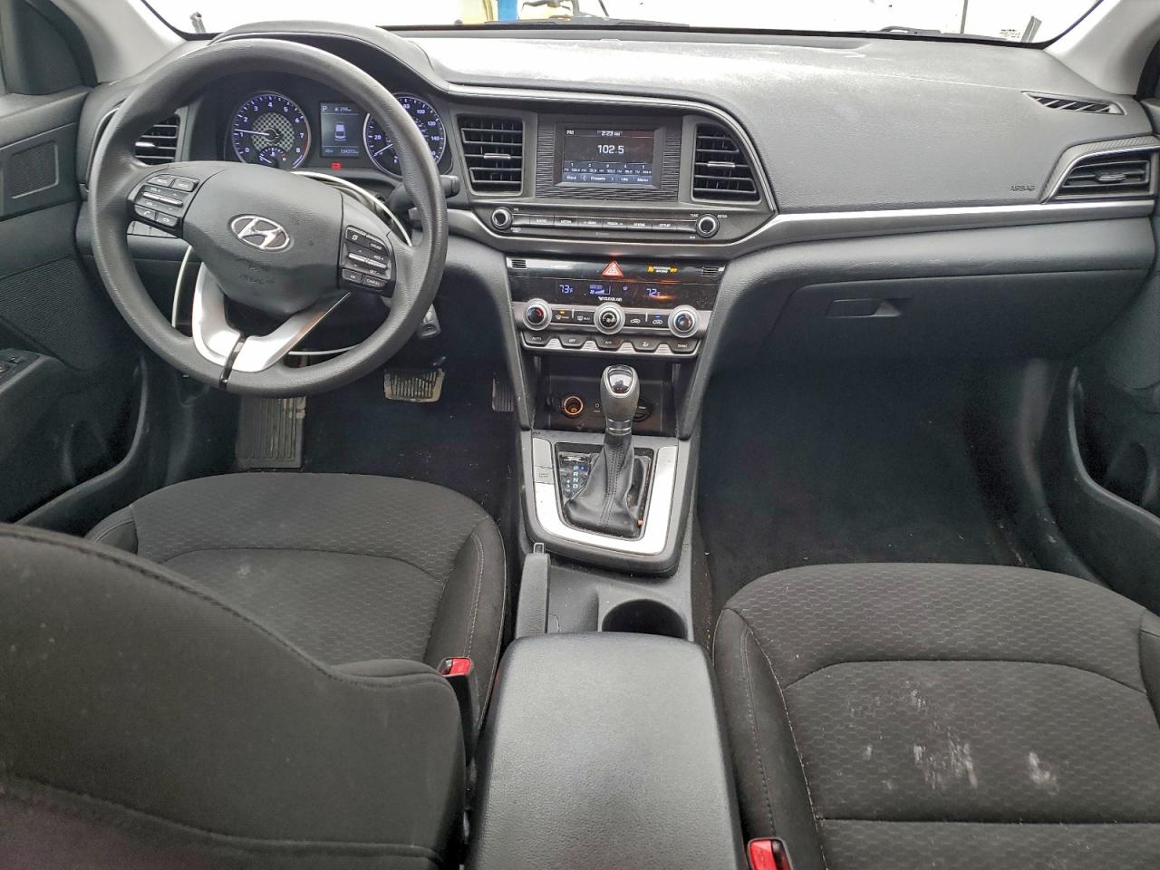 2020 HYUNDAI ELANTRA SE photo 8