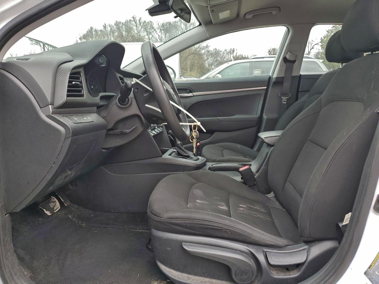 2020 HYUNDAI ELANTRA SE photo 7