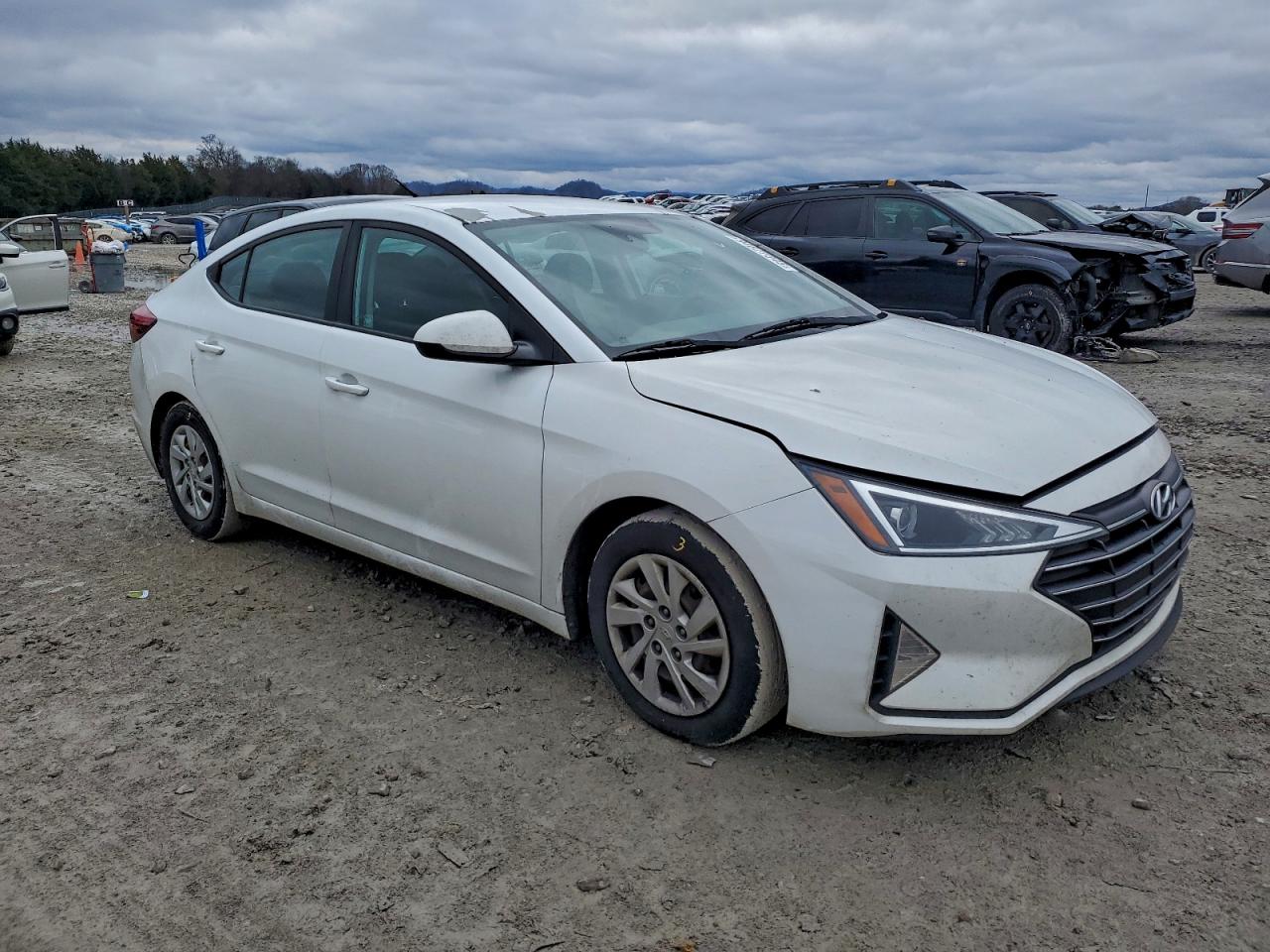 2020 HYUNDAI ELANTRA SE photo 4