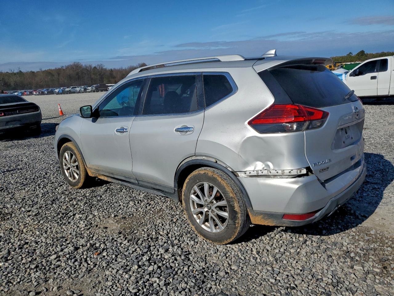 2017 NISSAN ROGUE S photo 2