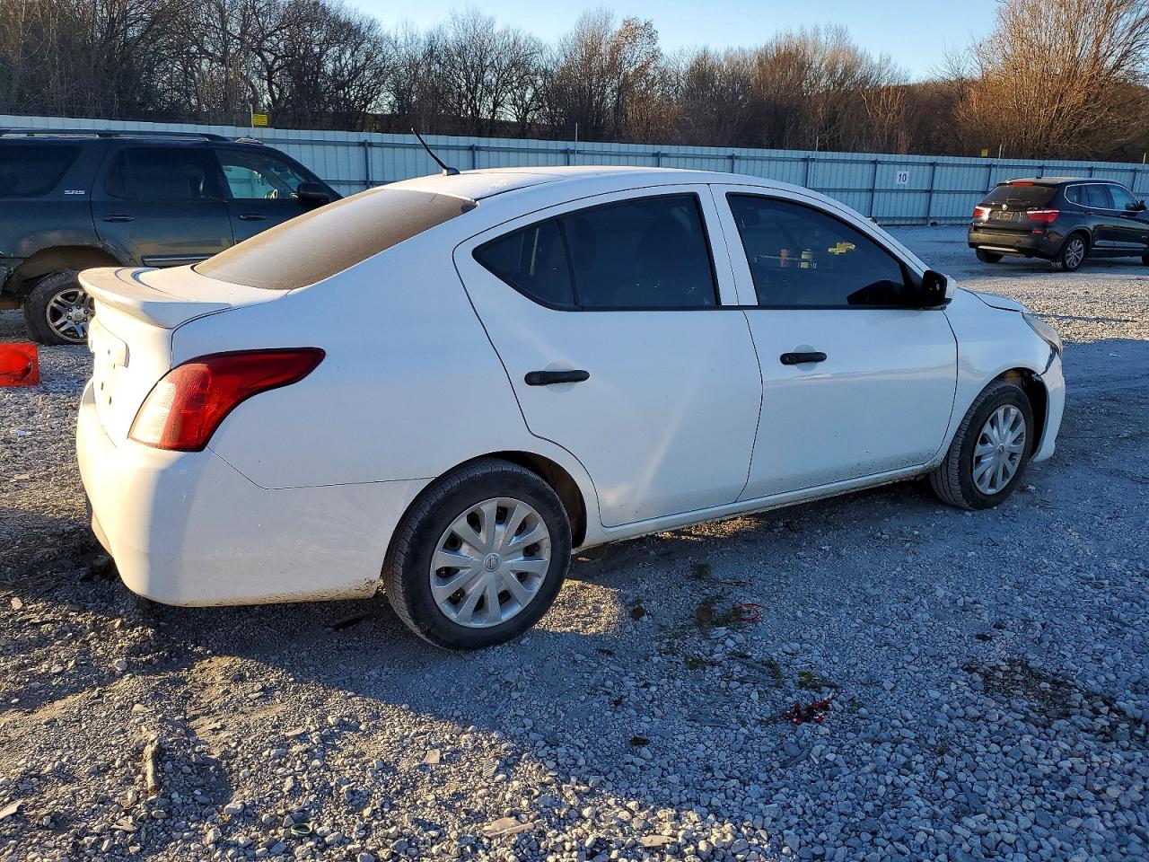 2018 NISSAN VERSA S PLUS photo 3