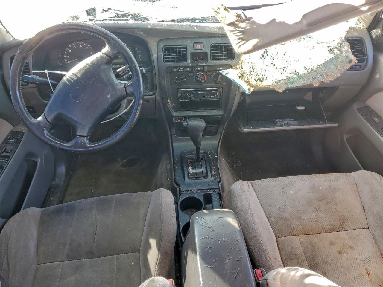 2002 TOYOTA 4RUNNER SR5 photo 8