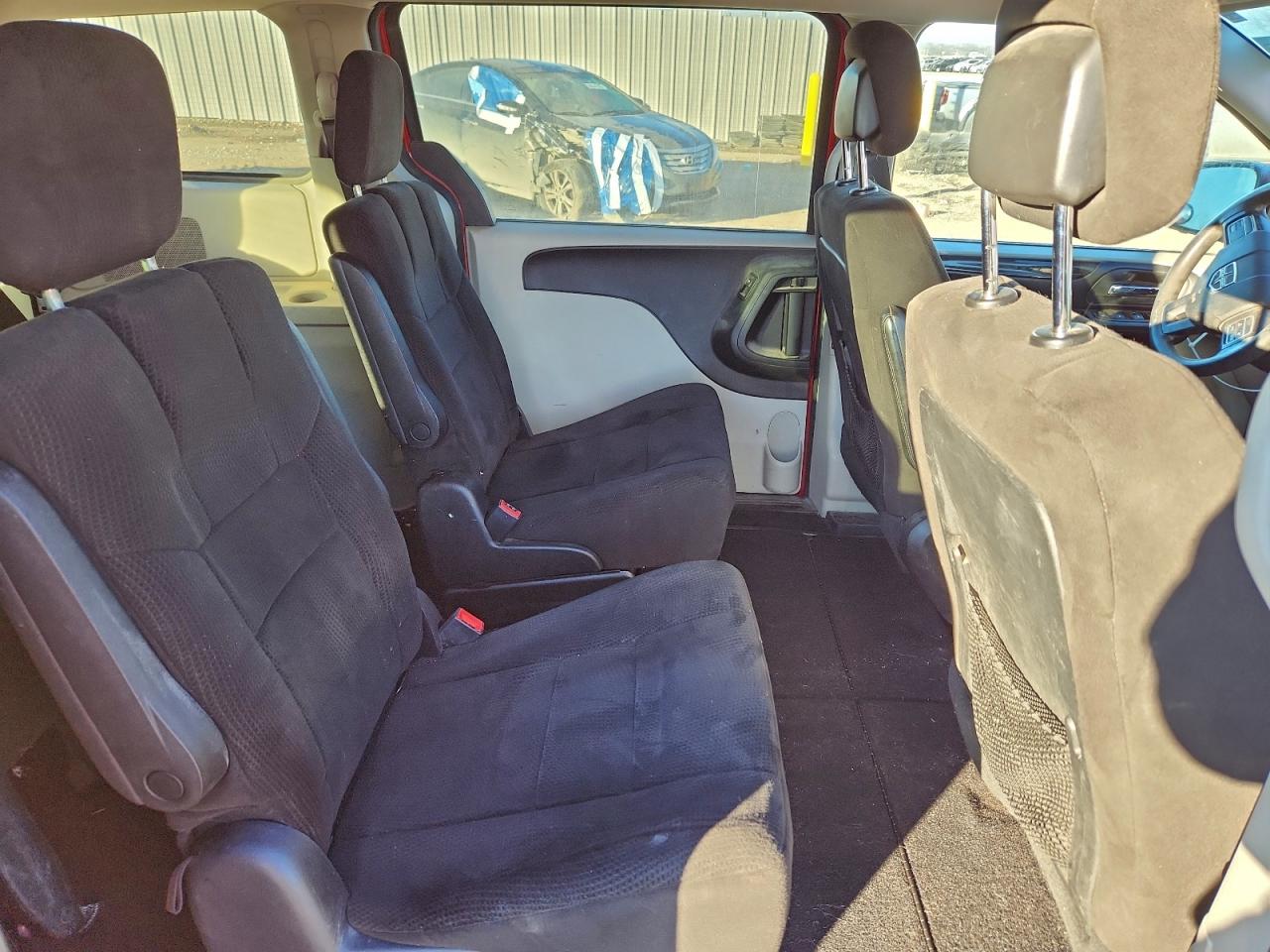 2012 DODGE GRAND CARAVAN SXT photo 31