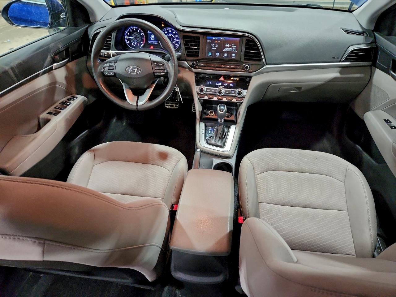 2020 HYUNDAI ELANTRA SEL photo 8