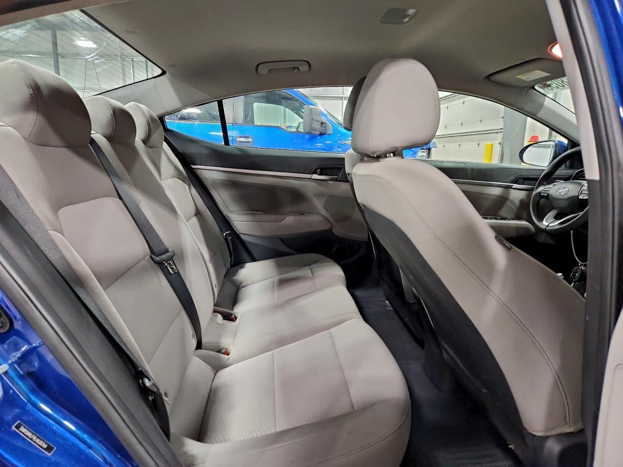 2020 HYUNDAI ELANTRA SEL photo 10