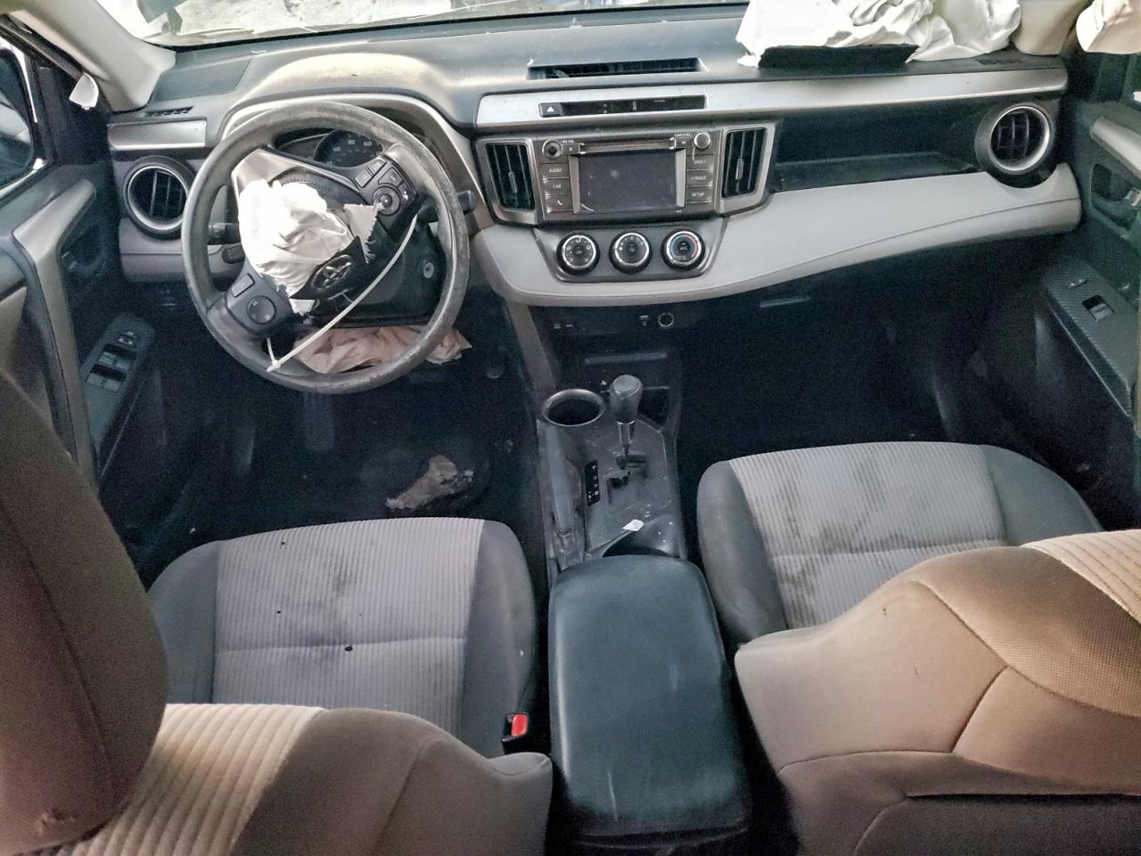 2014 TOYOTA RAV4 LE photo 8