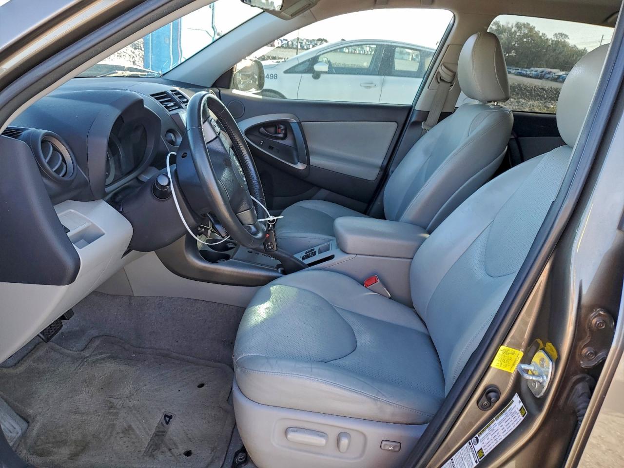 2012 TOYOTA RAV4 LIMITED photo 13