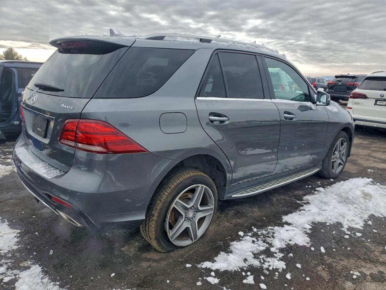 2017 MERCEDES-BENZ GLE 400 4MATIC photo 3