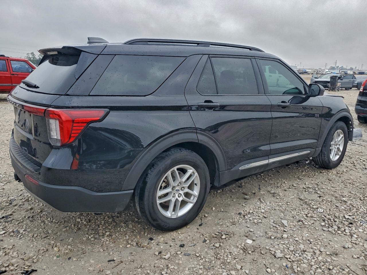 2025 FORD EXPLORER ACTIVE photo 3