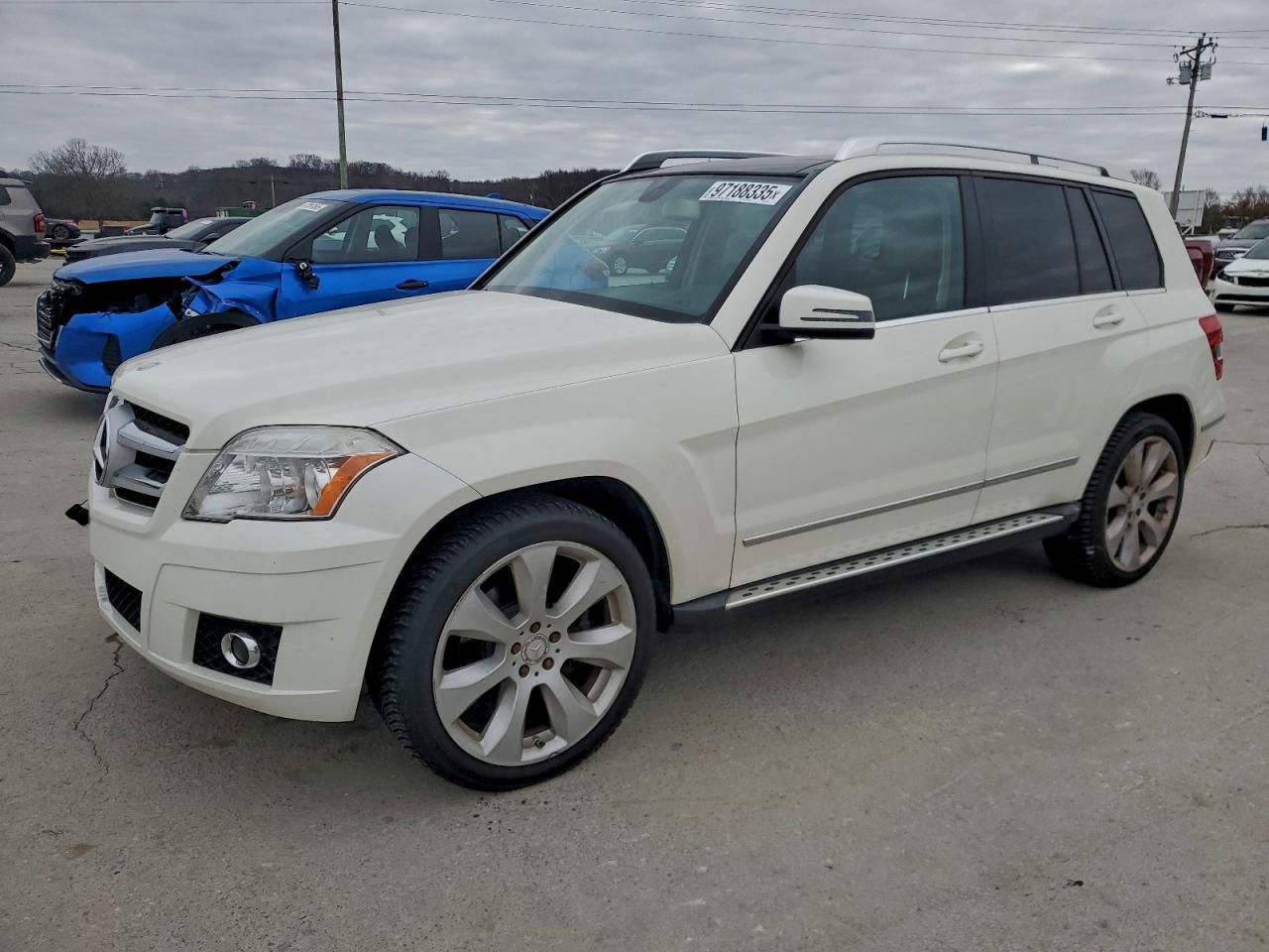 2011 MERCEDES-BENZ GLK