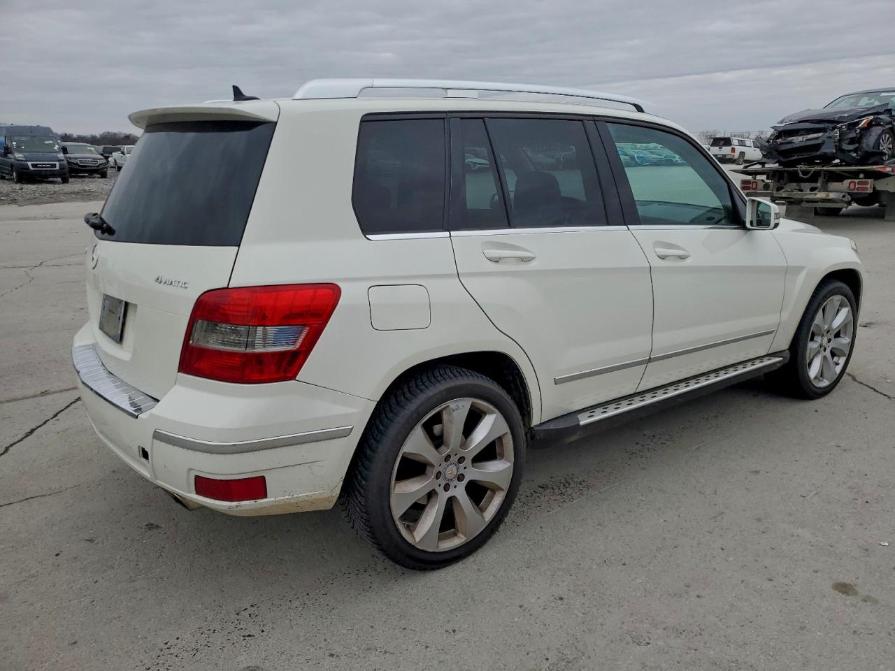2011 MERCEDES-BENZ GLK 350 4MATIC photo 3