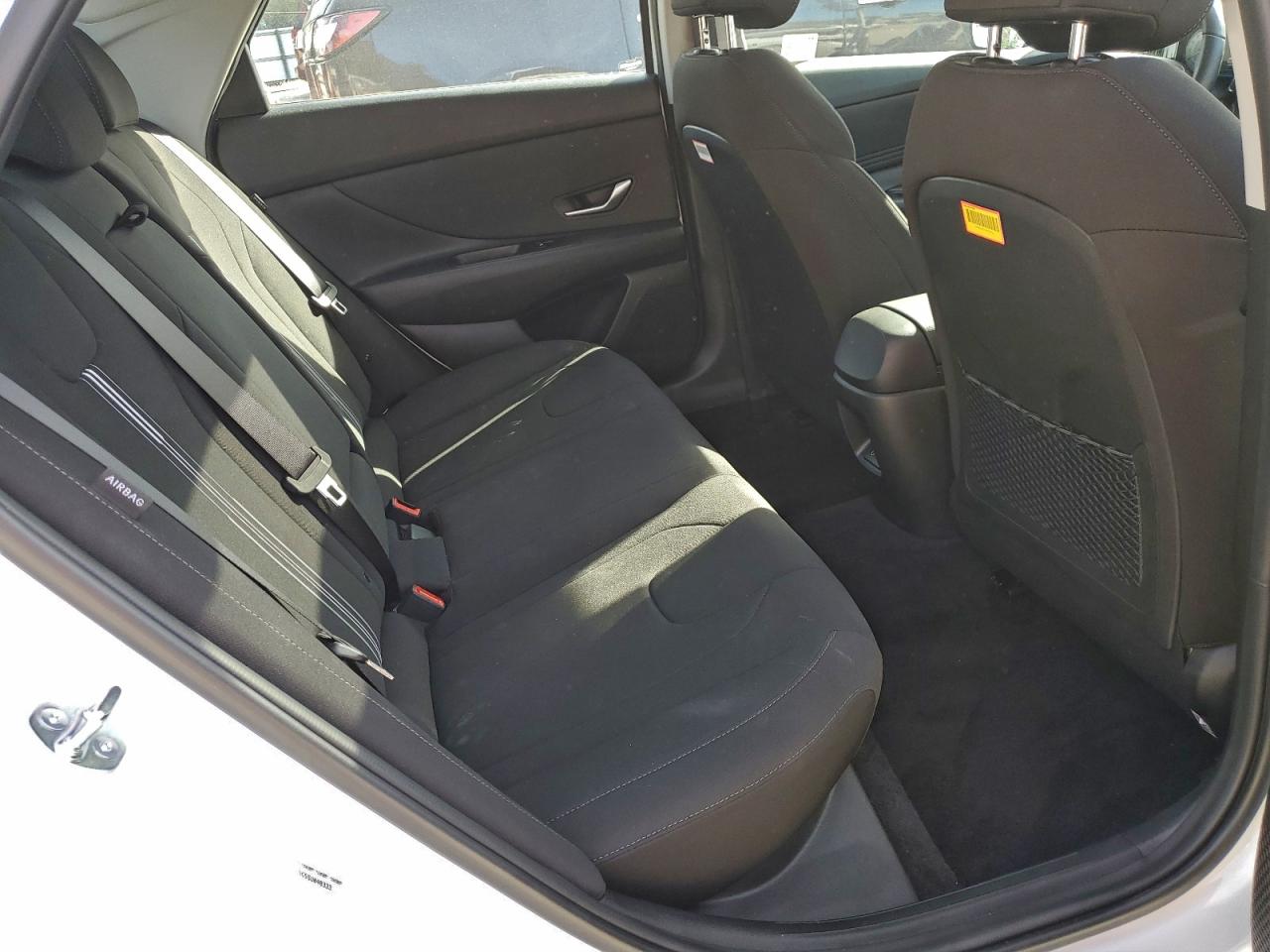 2025 HYUNDAI ELANTRA SEL photo 10