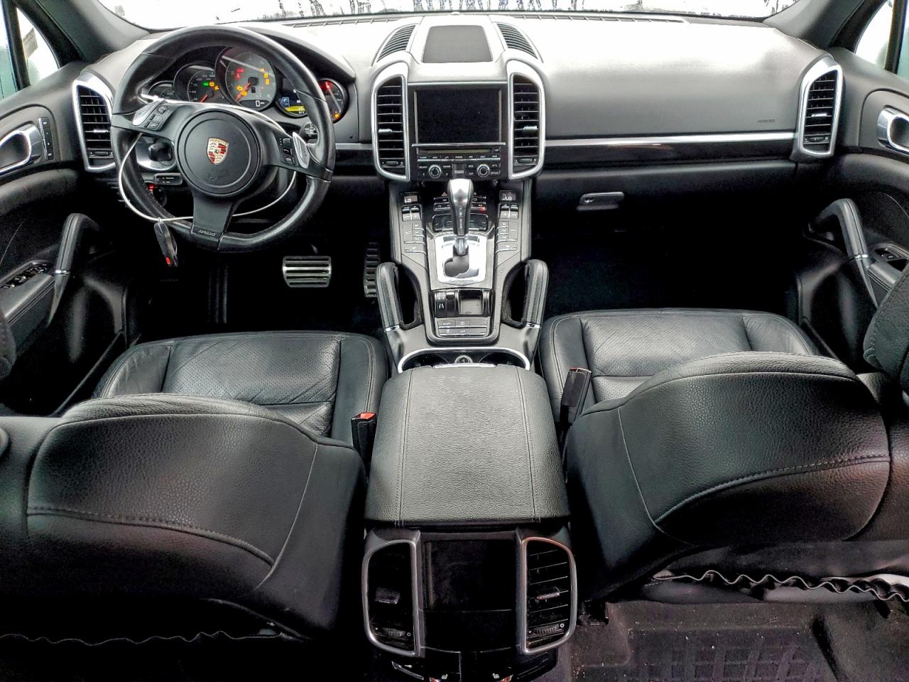 2011 PORSCHE CAYENNE S photo 8