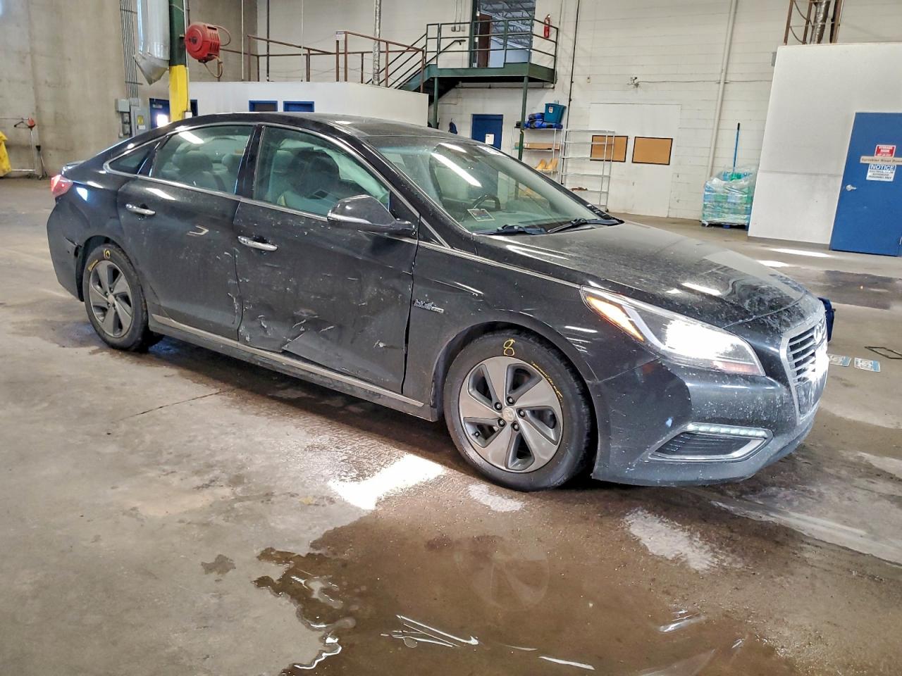 2016 HYUNDAI SONATA HYBRID photo 4