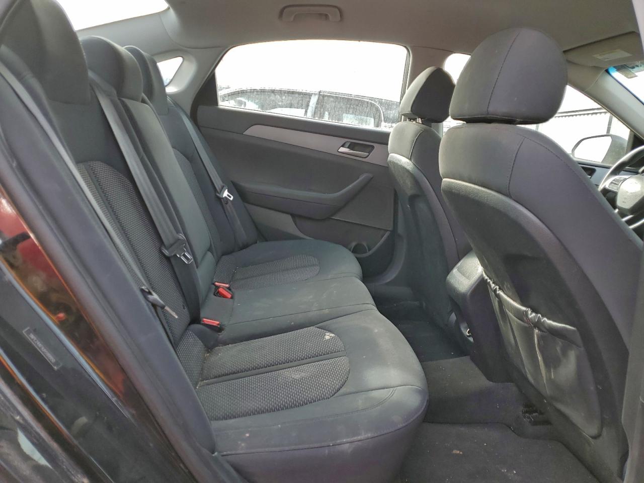 2018 HYUNDAI SONATA SE photo 19