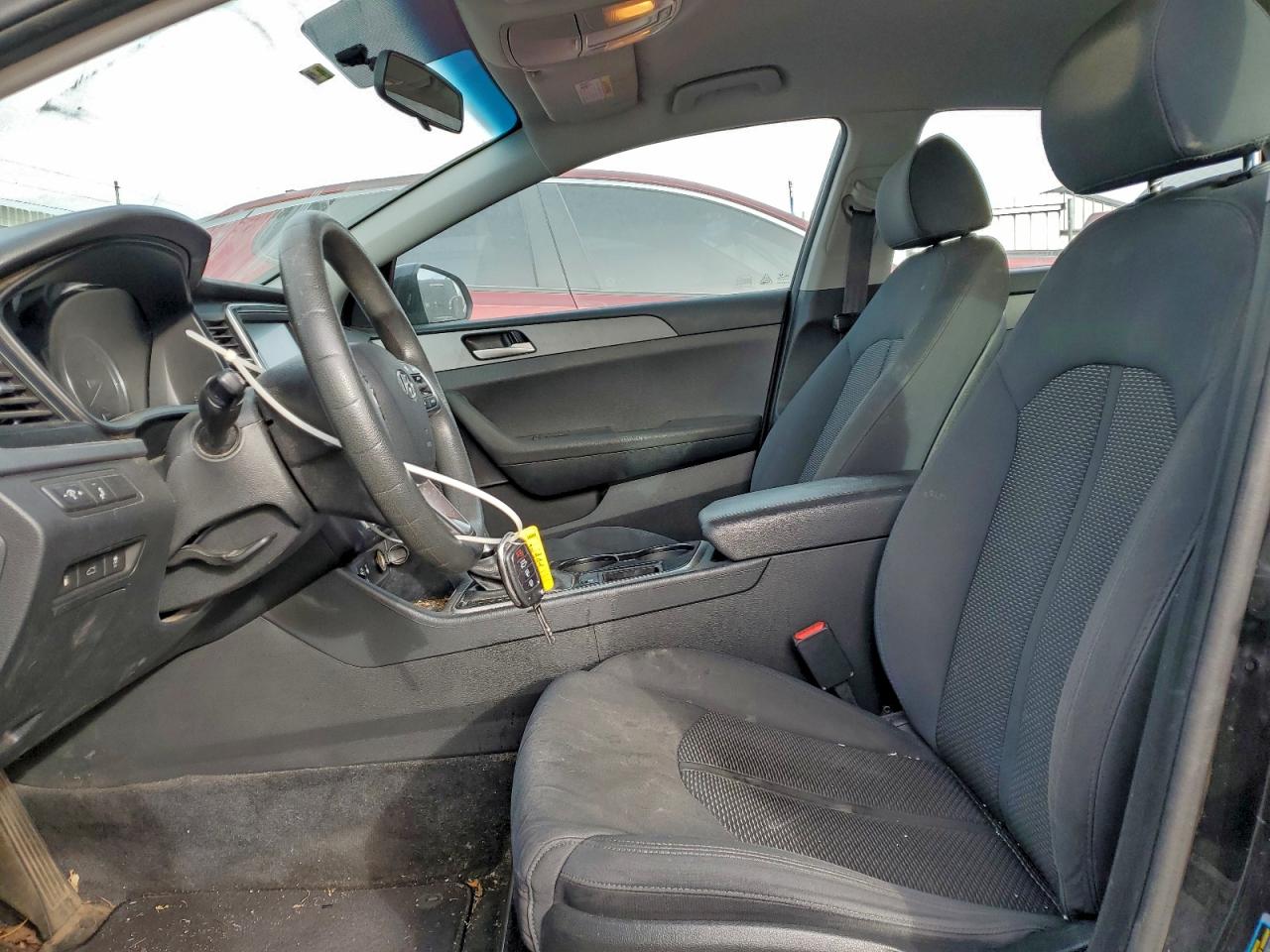 2018 HYUNDAI SONATA SE photo 13