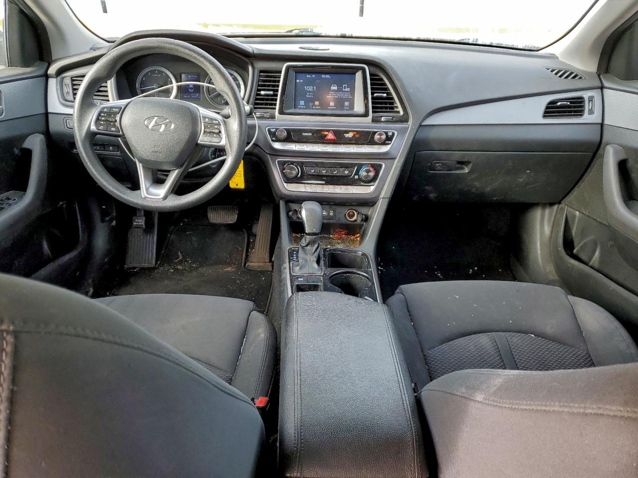 2018 HYUNDAI SONATA SE photo 15