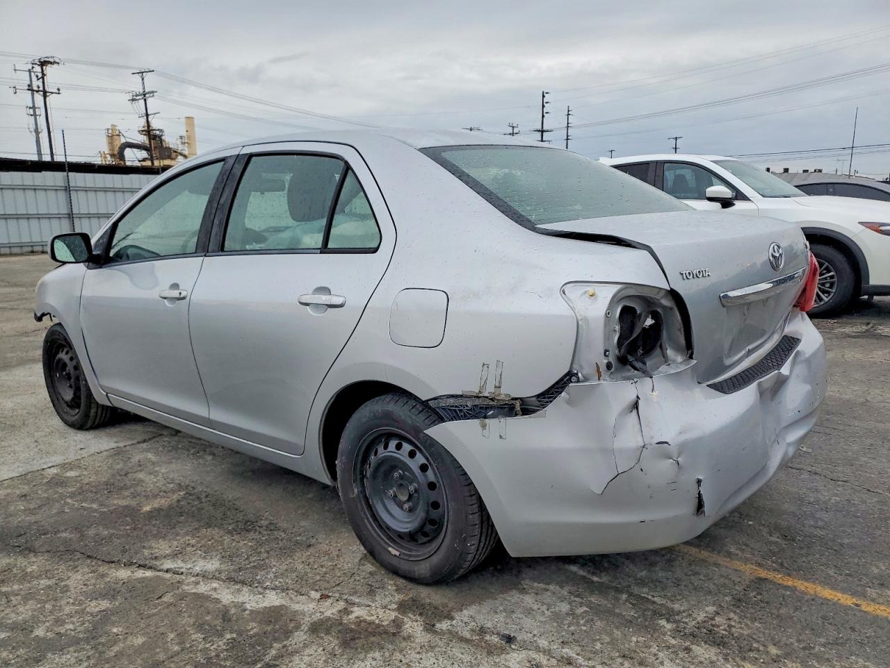 2007 TOYOTA YARIS photo 3