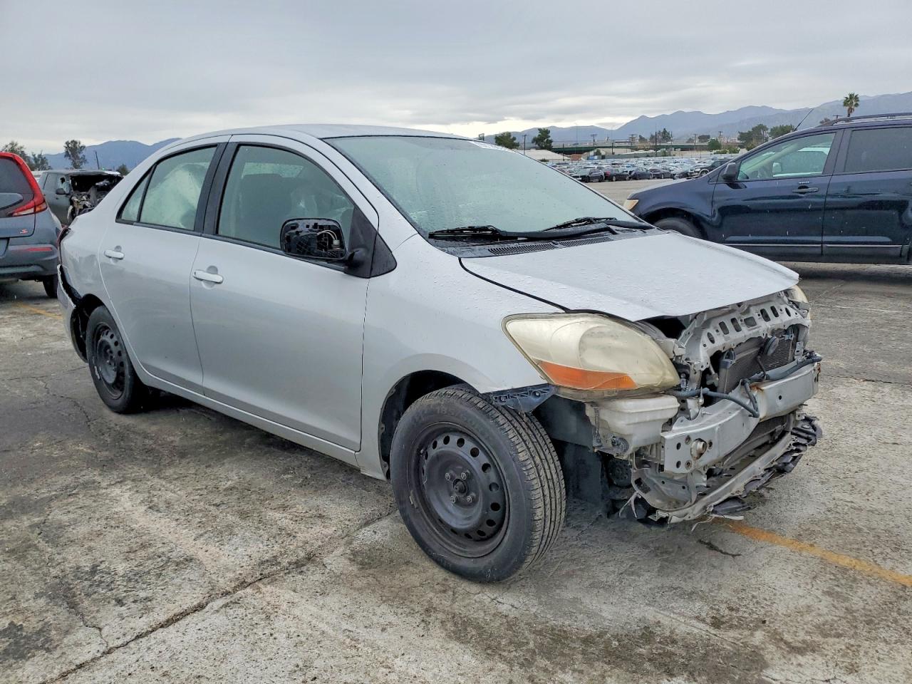 2007 TOYOTA YARIS photo 7