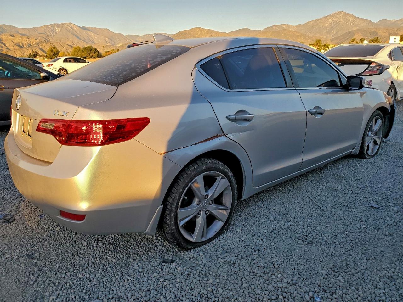 2013 ACURA ILX 20 PREMIUM photo 5
