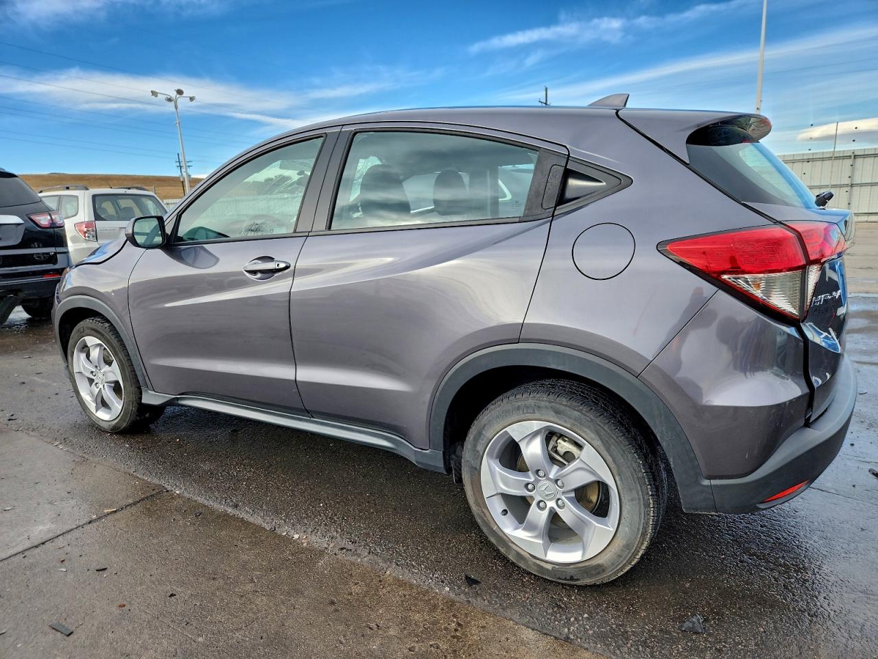 2021 HONDA HR-V LX photo 2