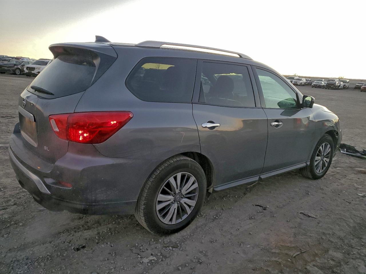 2020 NISSAN PATHFINDER SL photo 3