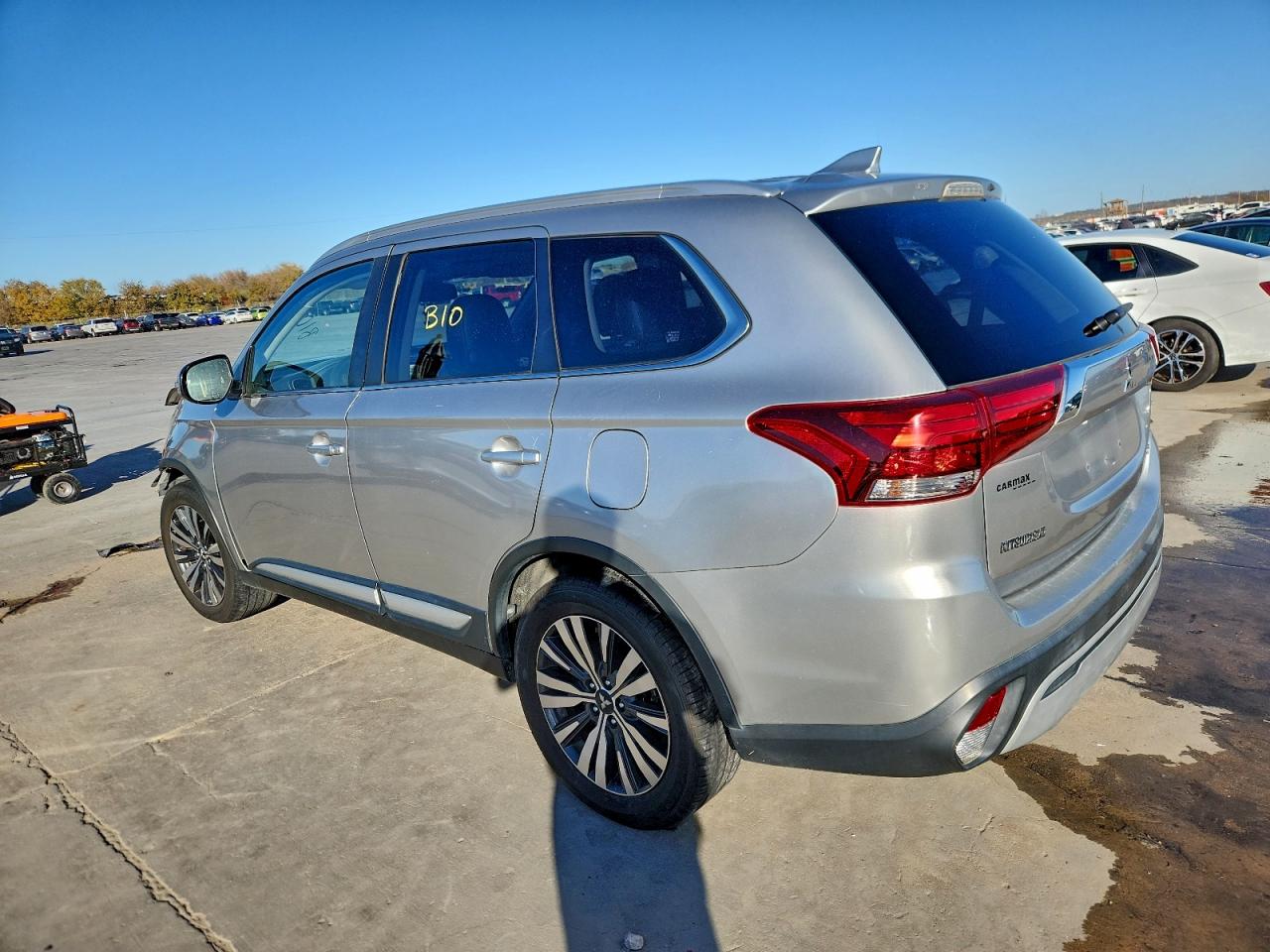 2019 MITSUBISHI OUTLANDER SE photo 2