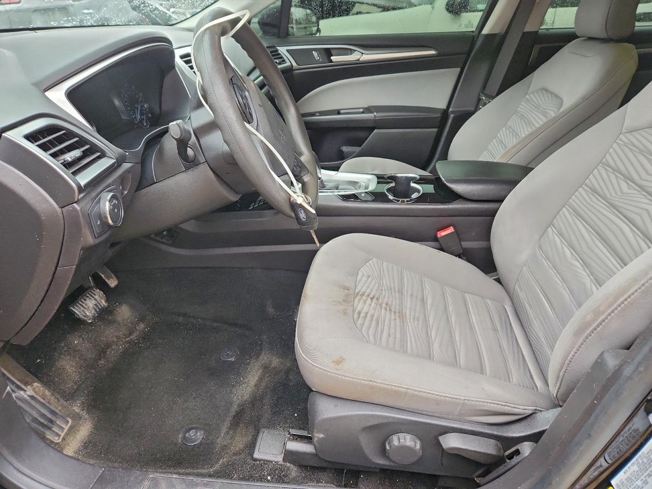 2016 FORD FUSION S photo 13