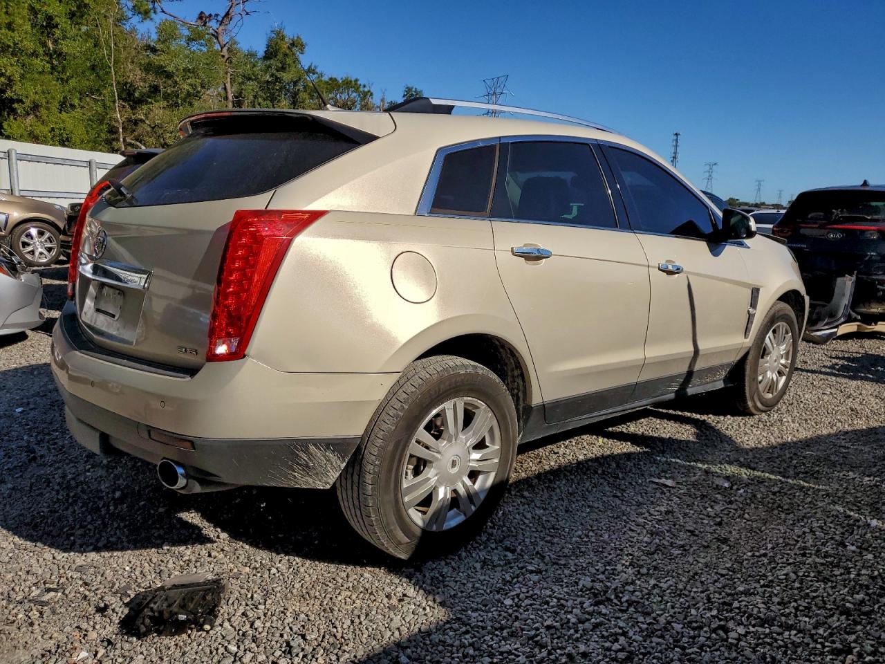 2012 CADILLAC SRX LUXURY COLLECTION photo 3