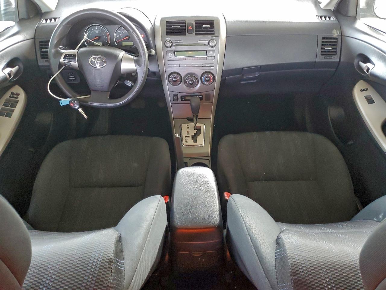 2011 TOYOTA COROLLA BASE photo 8