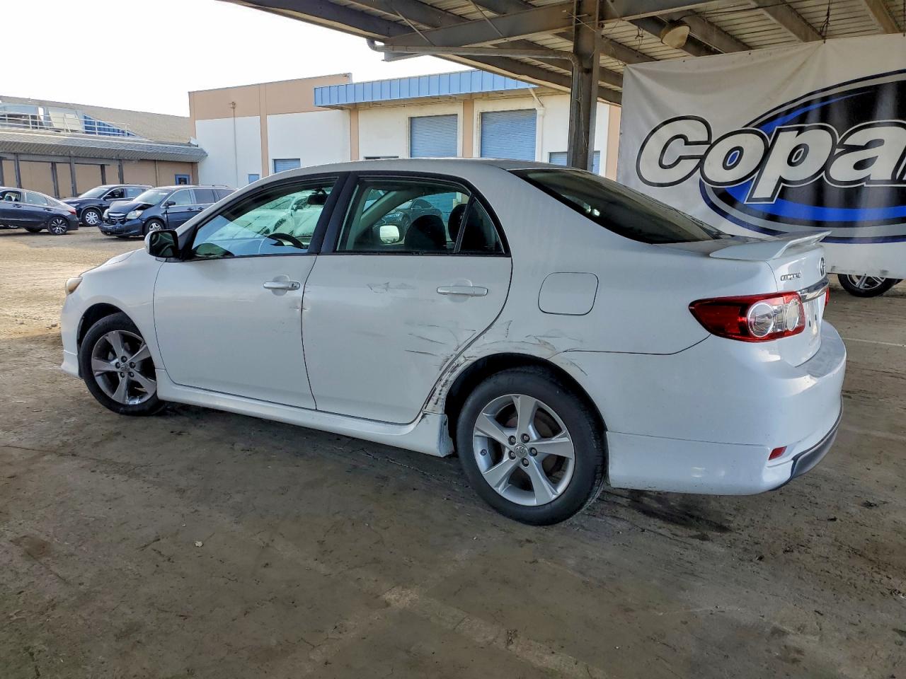 2011 TOYOTA COROLLA BASE photo 2