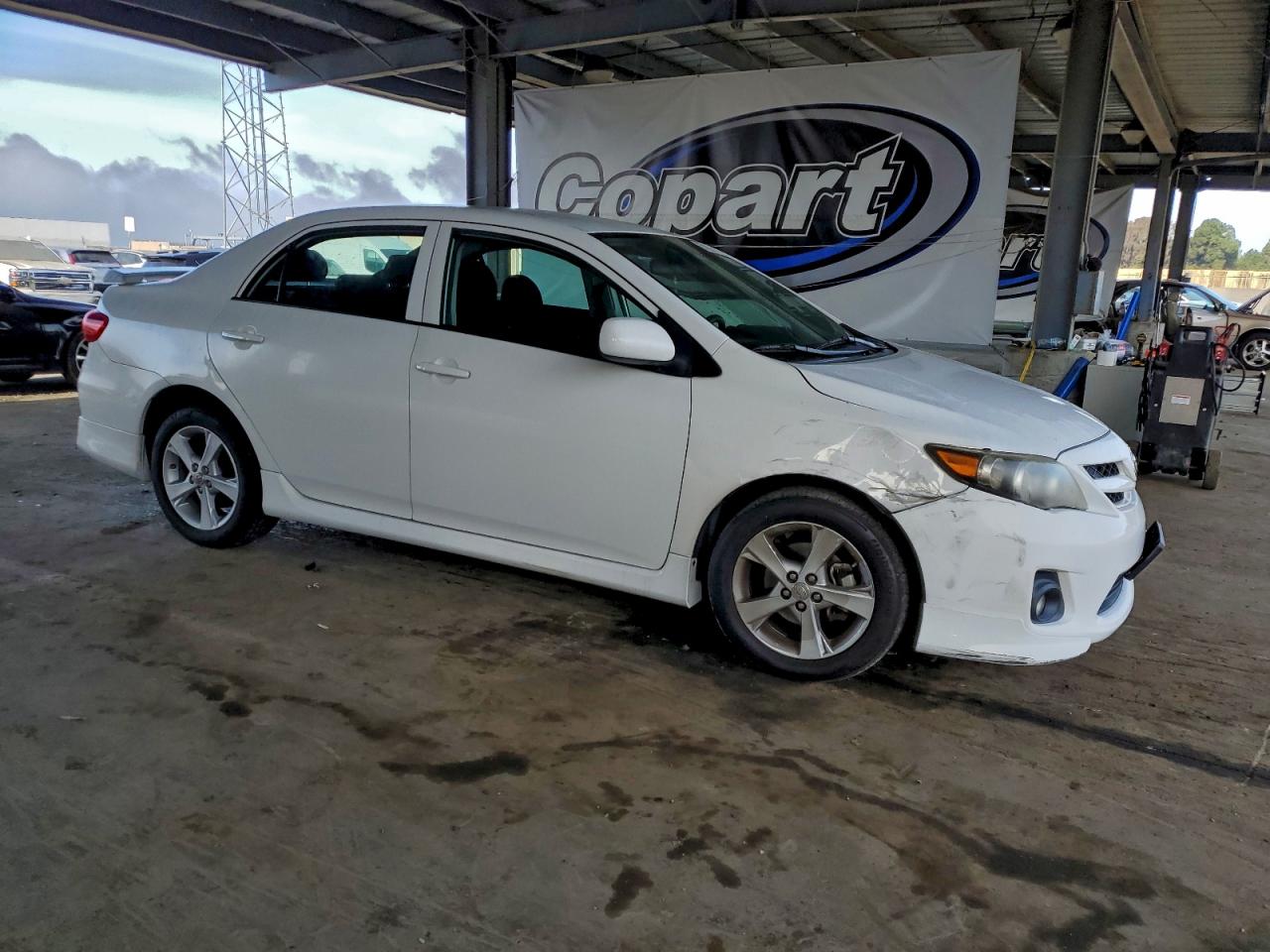 2011 TOYOTA COROLLA BASE photo 4