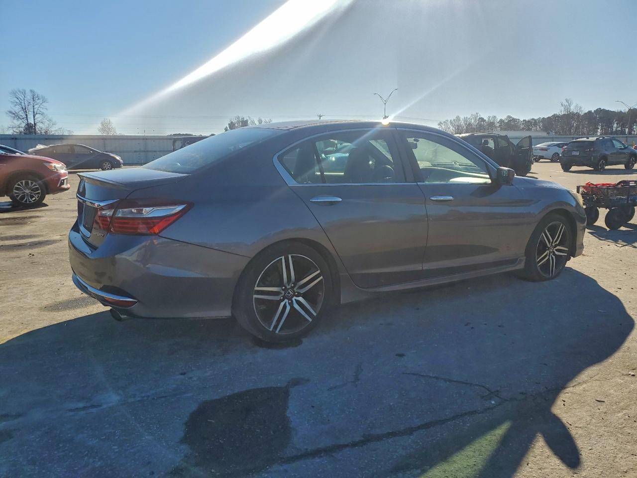 2016 HONDA ACCORD SPORT photo 3