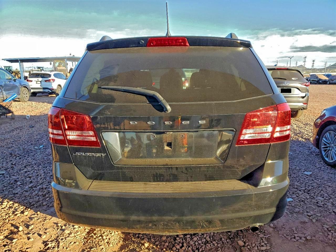 2018 DODGE JOURNEY SE photo 6