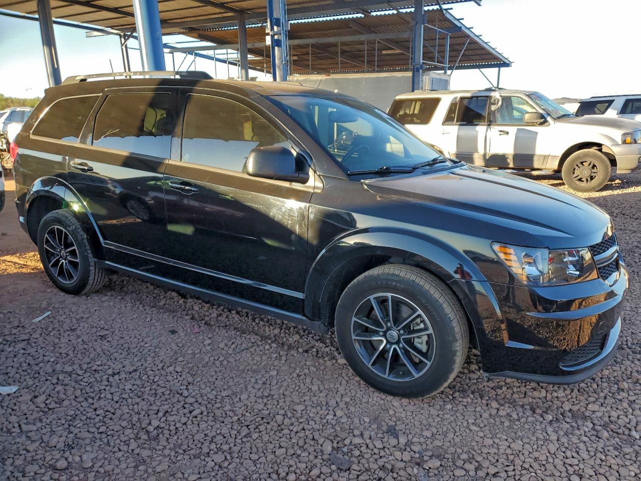 2018 DODGE JOURNEY SE photo 4