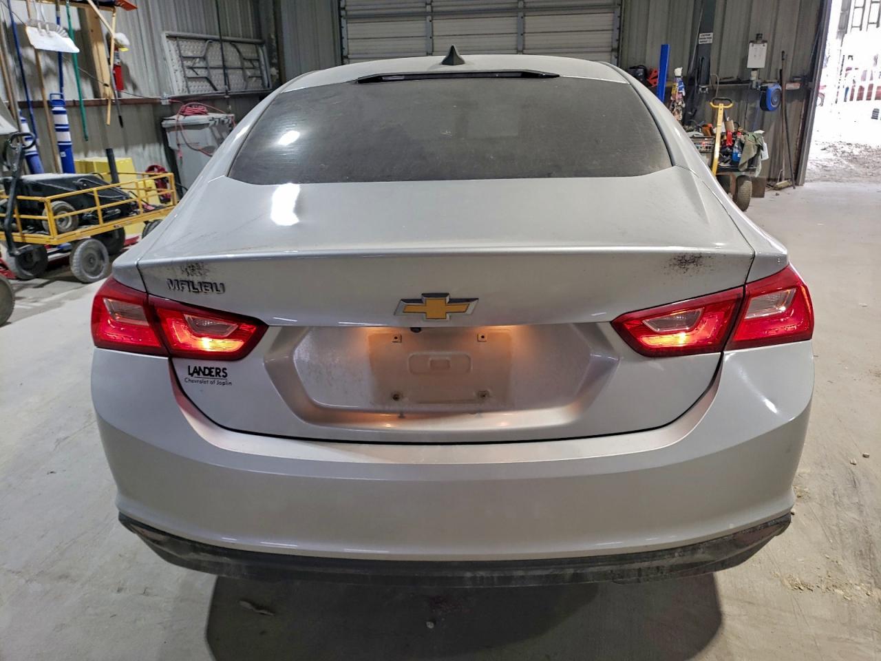 2018 CHEVROLET MALIBU LS photo 6