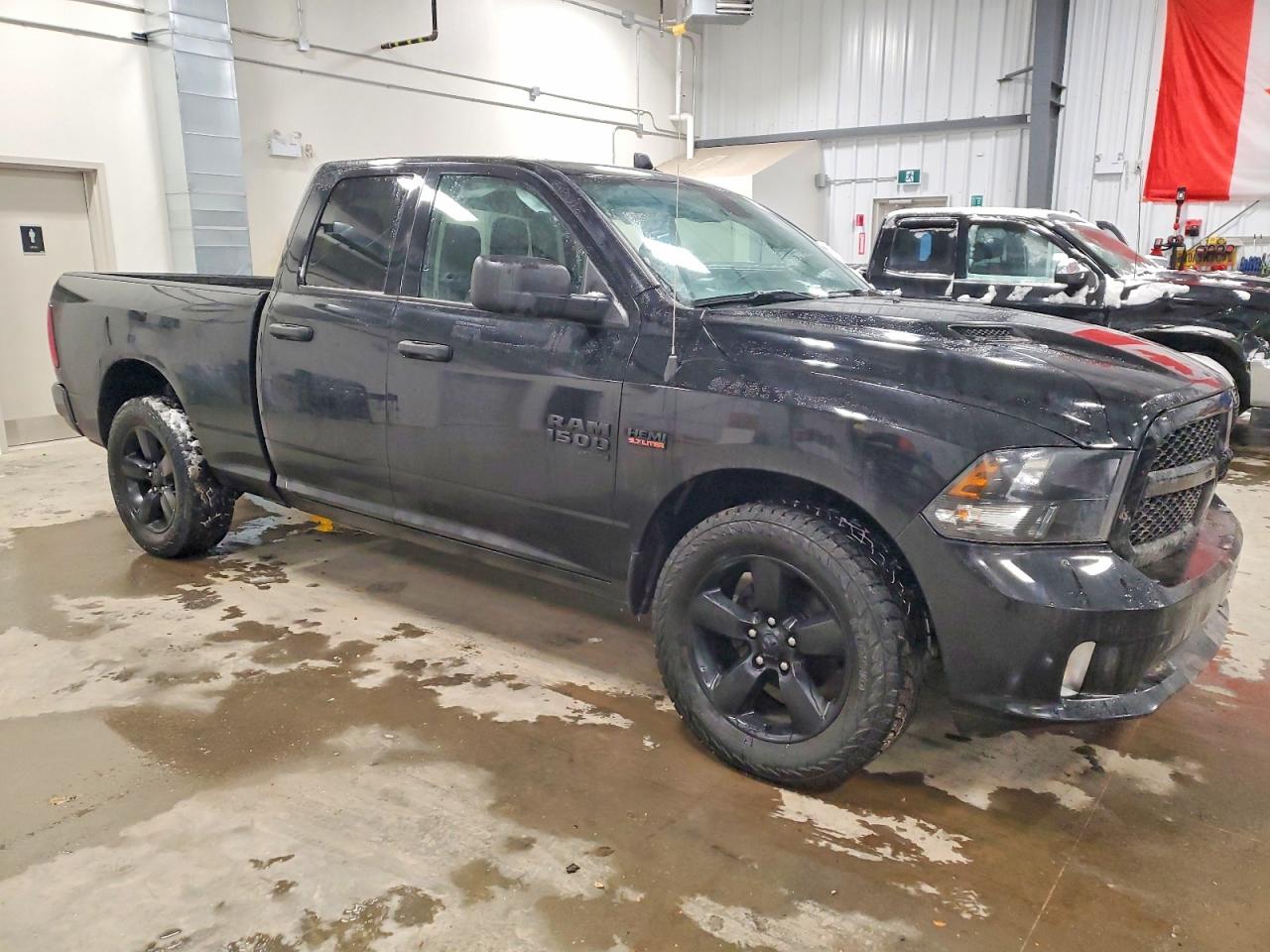 2022 RAM 1500 CLASSIC TRADESMAN photo 4