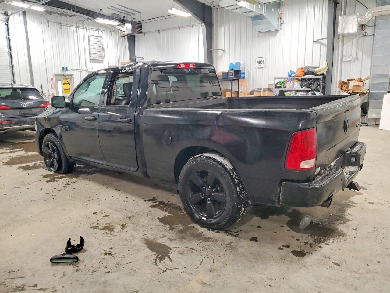 2022 RAM 1500 CLASSIC TRADESMAN photo 2