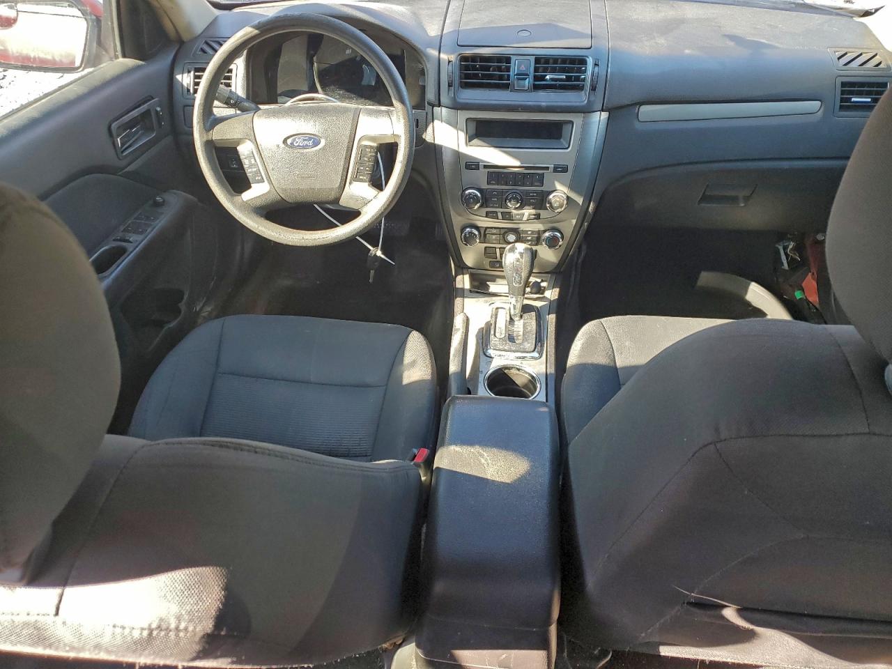 2011 FORD FUSION SE photo 8