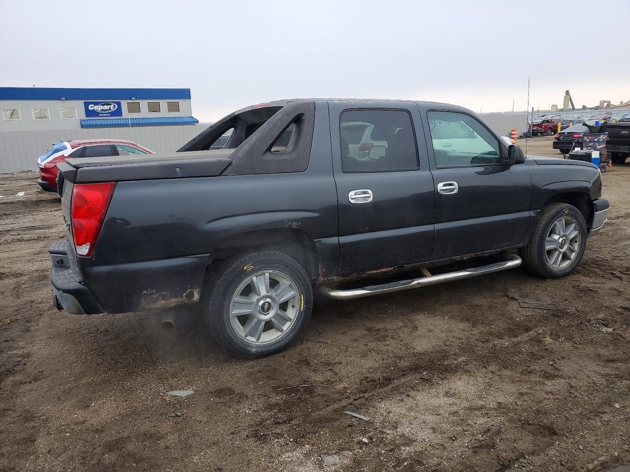 2005 CHEVROLET AVALANCHE K1500 photo 3