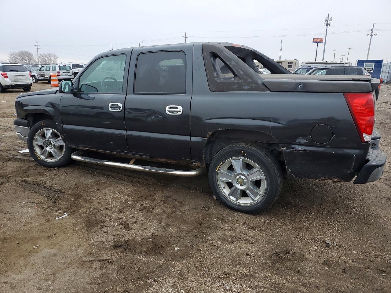 2005 CHEVROLET AVALANCHE K1500 photo 2