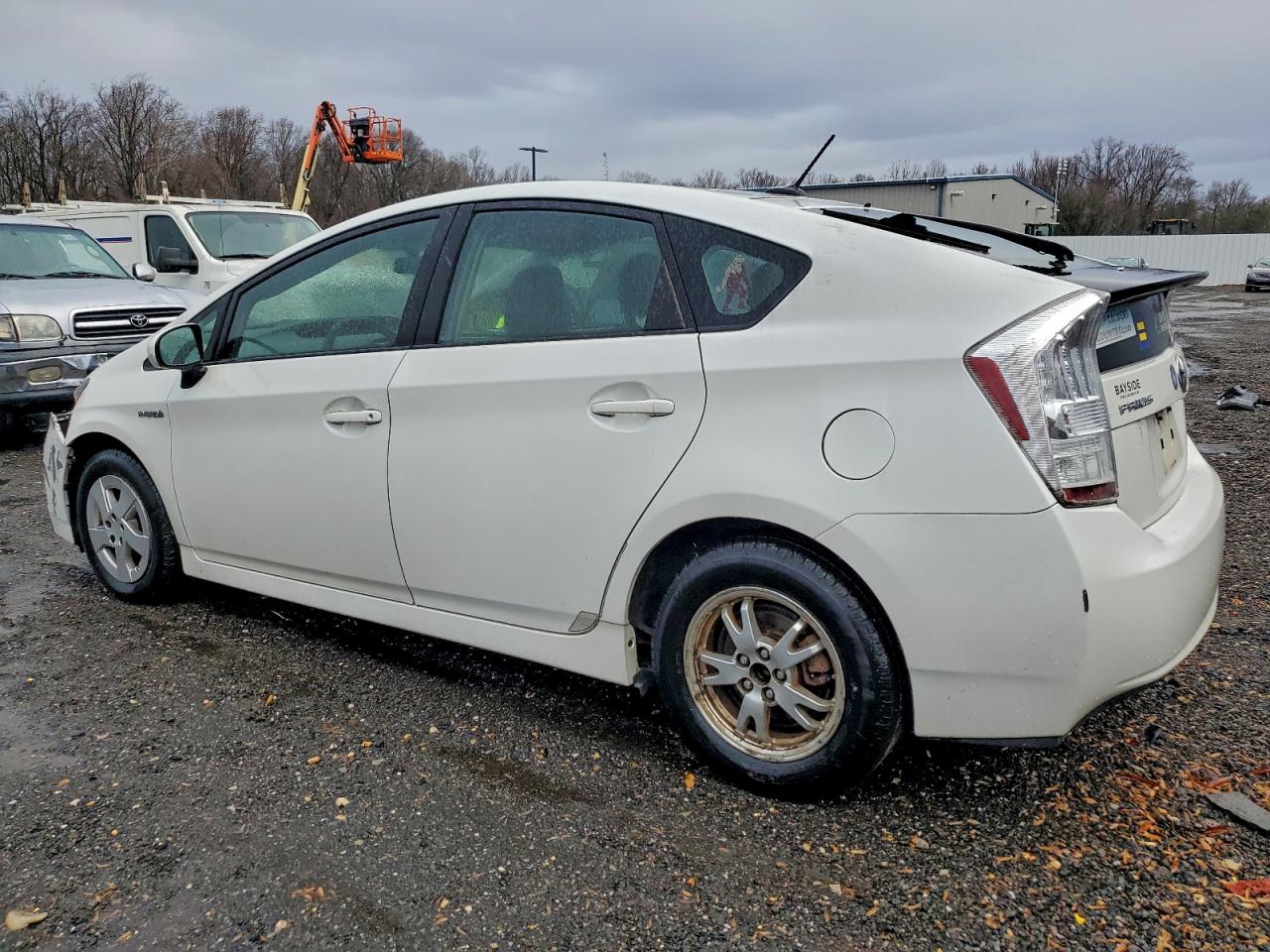 2010 TOYOTA PRIUS photo 2