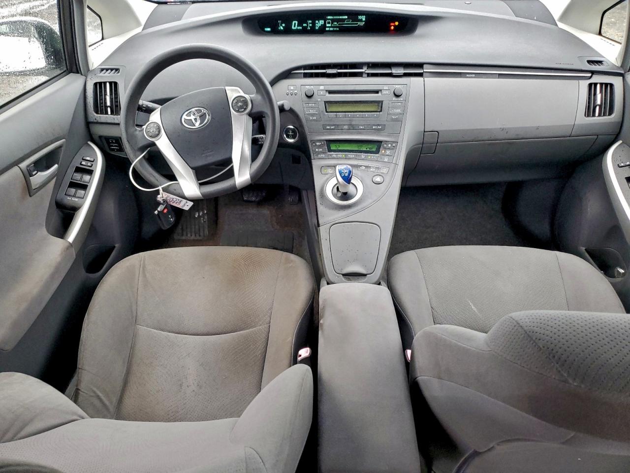 2010 TOYOTA PRIUS photo 8
